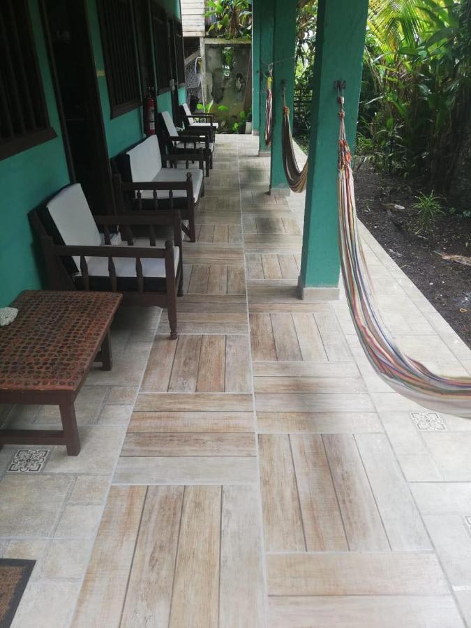 Valerie Emanuel Apartments โบกัสทาวน์ ภายนอก รูปภาพ